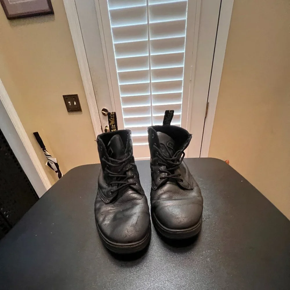 Dr Martens size 12 black leather boots NN29 7SW